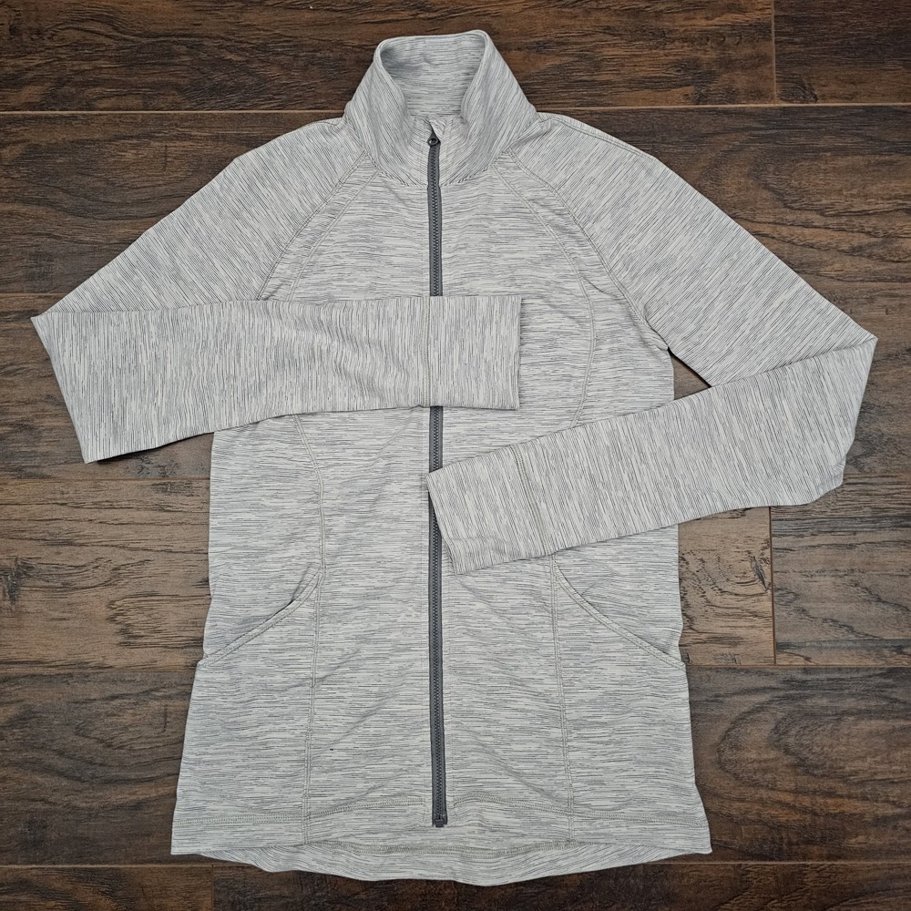 Lululemon Sunshine Salutation Athletic Jacket Heather Gray Full Zip Womens 4/6